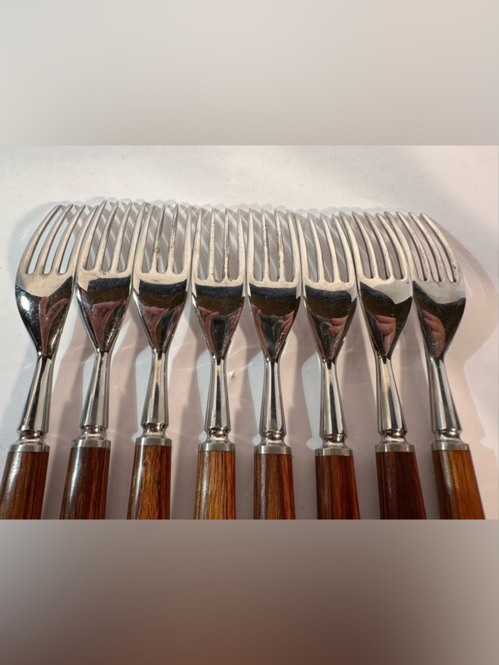 Vtg Robeson Cutlery Germany Stainless Dinner Forks Flatware Faux Wood Handle 8 - Picture 9 of 11